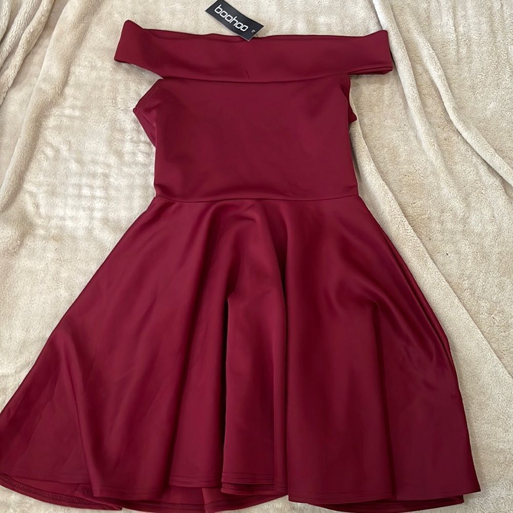 NWT- boohoo- 8. Off Shoulder Skater Dress